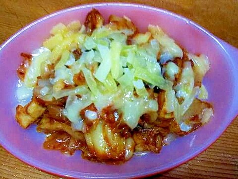 白菜キムチ鶏もも炒めチーズかけ